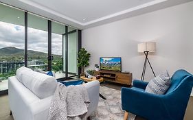 Executive Balcony Apartment In Central Canberra